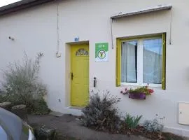 Petite maison proche cathédrale centre 3 pers