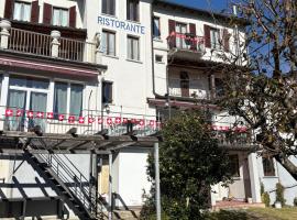 La Rosa di Novaggio - Pensione & Zimmer，位于Novaggio的酒店