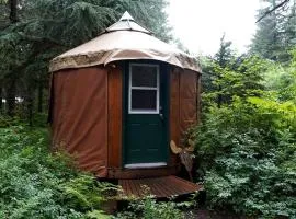 Nauti Otter Inn and Yurt Village