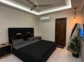One Bed Apartment Near Eiffel Tower, cheap hotel in Lahore