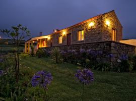 Casa Da Fonte, hotel in Algarvia