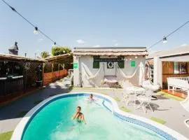 Caline VIP Luxury Jacuzzi &, Swimming Pool MEWS