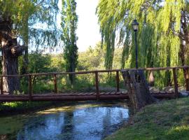 Don Andr&eacute;s y do&ntilde;a cuca, planinska kuća u gradu 'Merlo'