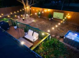 Speakeasy, Hot Tub, Putt Putt, Outdoor Theatre, 8 minutes from Downtown Greenville