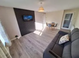 Spacious Two Bed Close To City Centre!!