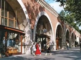 Cozy Parisian Apartment