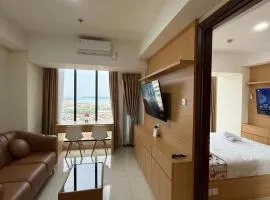 Modern 1BR with City & Sea View