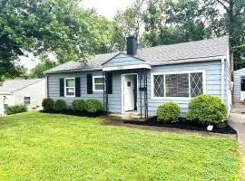 Bellwood 2 bed family house w 2 living areas Superhost