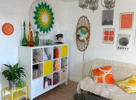 Le vintage, 10 min de Disneyland, 30 min de Paris - 50 m gare- 30 min CDG aéroport