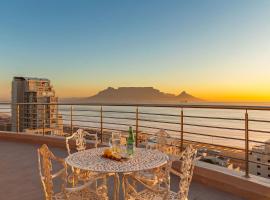 Atlantic Terraces Penthouse, acomoda&ccedil;&atilde;o com cozinha em Bloubergstrand