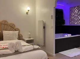 Suite orientale avec baignoire balnéo