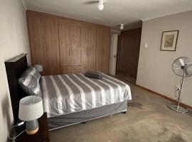 Kalahari-Trails Meerkat Sanctuary, ξενοδοχείο σε Askham