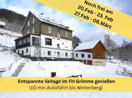 Ferienhaus Grimme - 350m2, 18 Betten - mit Indoorspielplatz, Pool, großer Terrasse, Grill, Sauna, Kicker, Dart, uvm - ideal für Familien