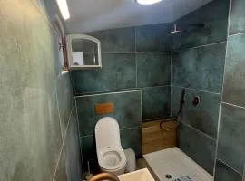 לוריא יוקרה בעתיקה