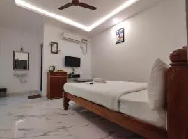 The Hotel Eden Beach