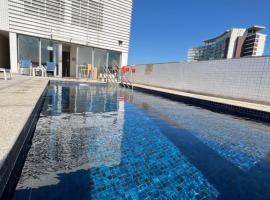 Flats na praia com AC, piscina, sauna e academia!, ξενοδοχείο σε Santos