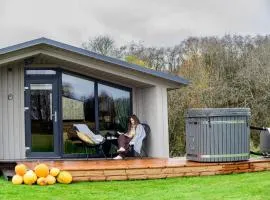 Privatus romantiškas namelis dviems prie vandens Šilalės rajone