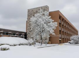 Hôtels Gouverneur Sept-Îles, hotel v destinaci Sept-Îles