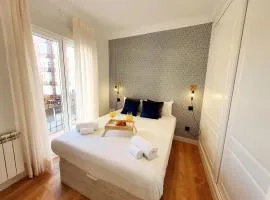 ApartaSuites Madrid Río AH