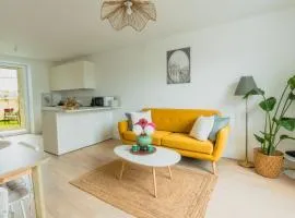 Stunning Duplex Bright in Coeur d 'Orsay