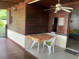 résidence Pòm kajou, hotel v destinaci Sainte-Anne