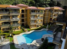 Pacific Sun Penthouse, ξενοδοχείο σε Herradura