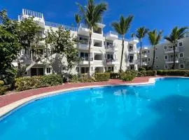 Nice condo with fresh pool