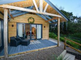 Polsue Gardens - Monterey, готель у місті Saint Clement