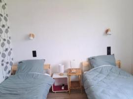 Colocation, hotel in Trignac