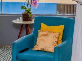 Beira mar pé na areia Barra Velha com Piscina