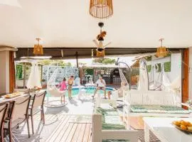 Caline VIP Luxury Jacuzzi &, Swimming Pool MEWS