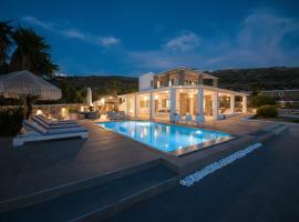 Villa "Kalli" with private pool - beachfront - Kalo Livadi, ξενοδοχείο στον Πάνορμο Μυκόνου