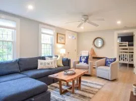 Minutes to Nantucket Sound Beaches