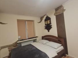 4 Кімнатні Апартаменти в Центрі, вул Незалежності, 5, διαμέρισμα σε Luts'k