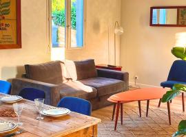 Renovated house near beaches，位于圣库隆的酒店