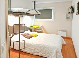 Good Night Hotel, Hotel in Arques