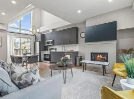 3BR with Stunning Views Self Check-In and Free Parking