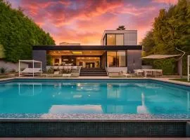 Ultra Luxurious Villa in the Beverly Hills Flats