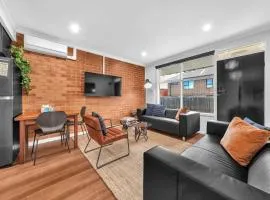 Vintage Groove at the Garden End