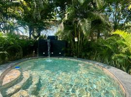 ITCHIMBIA GARDEN AYAMPE Monta&ntilde;a y Mar