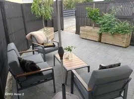 Modern, Light & Warm Central Warkworth