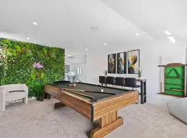 *One of a Kind* | Hot Tub| Air Hockey| Pool and…