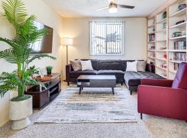 Hike, Sip & Explore: Couple’s Retreat in Fallbrook, hotel di Fallbrook