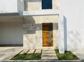 JiuteHaus 7, hotel in Jiutepec