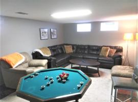 Affordable for 8 guests-King bed-2 Baths-Firepit, Hotel in Brooklyn