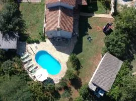 Ferienhaus In Bratulići Mit Privatem Pool