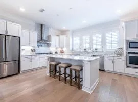 Happily Eva After at Prominence 30A