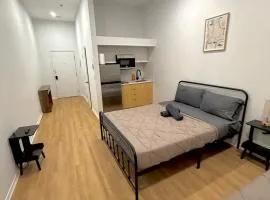 Big studio 4 persons apartment with Private FREE Parking