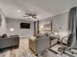 Modern 4BD Condo Six Flag Grand Prairie GP60A