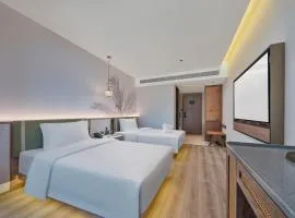 Lijiang Gucheng District RIM Hotel